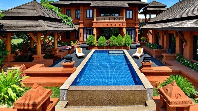 Aureum Palace & Resort