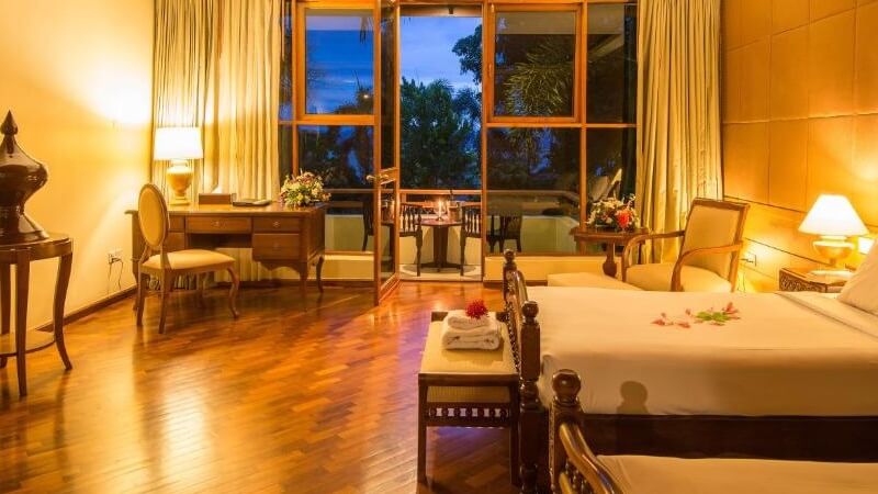 Premier Room