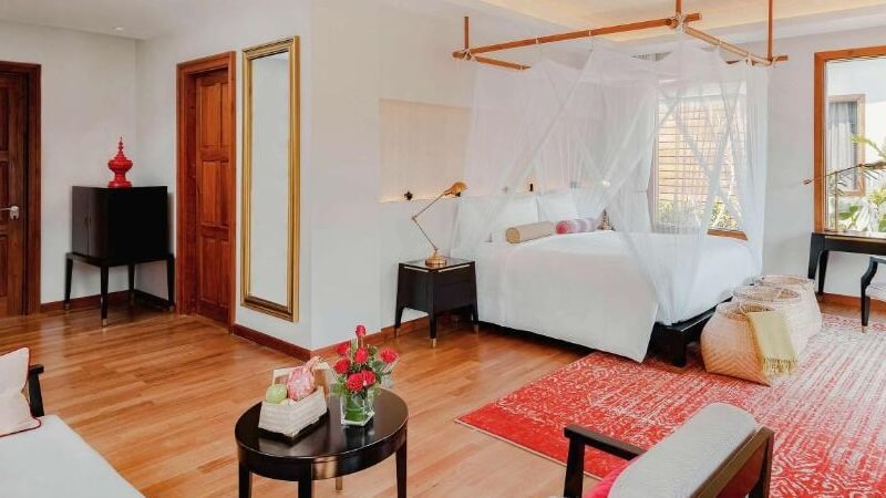 Luxury King Room with Garden View