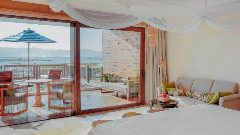 Opera King Suite with Lake View