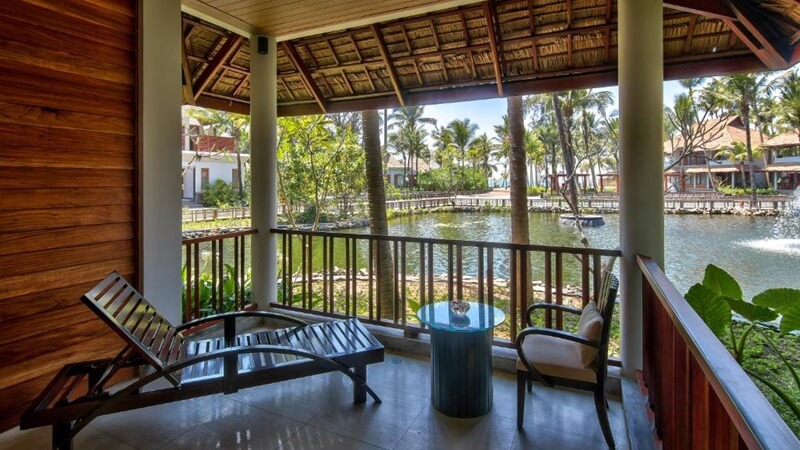 Deluxe Room with Lagoon view and Balcony