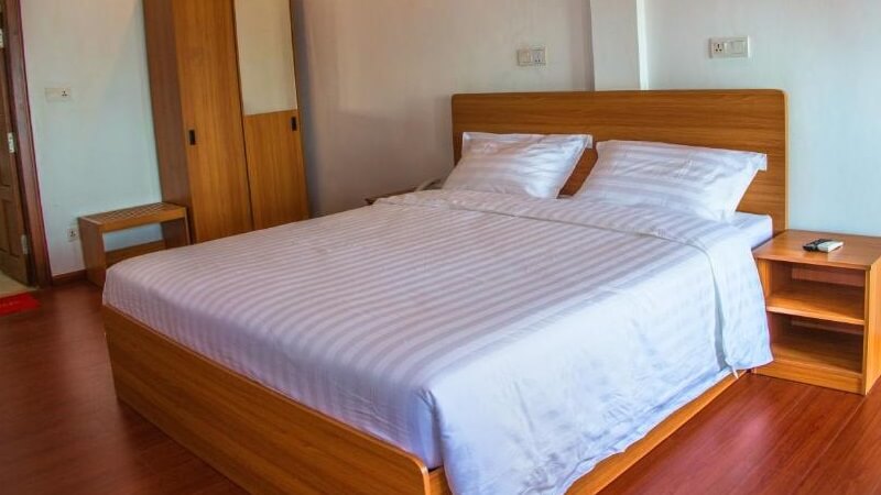 Double Room with Partial Sea View