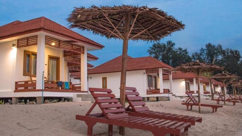 Twin Room with Beach Front Sea View