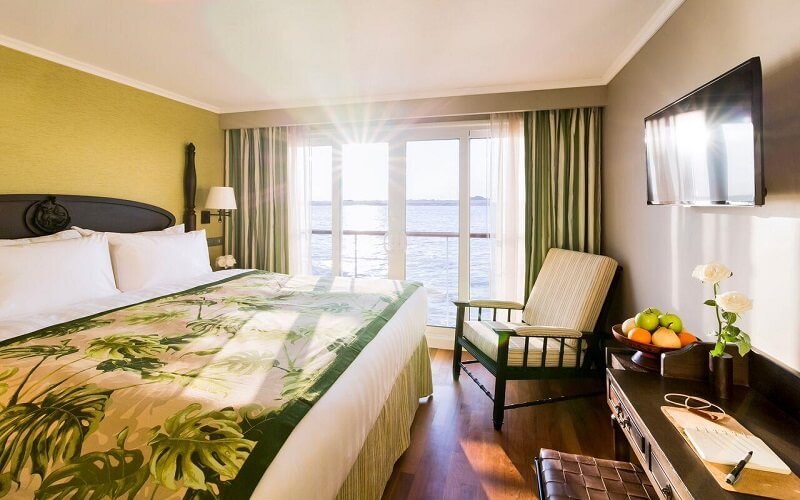 Deluxe cabin