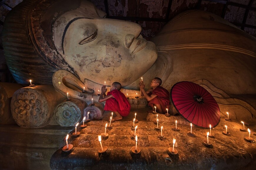 Explore temples in Bagan